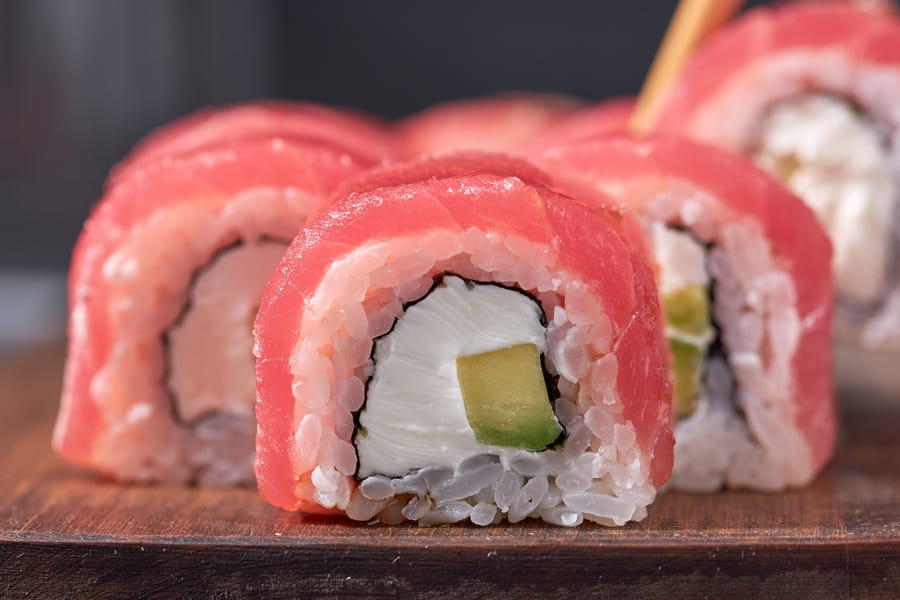 Сет с лососем, тунцом и угрём