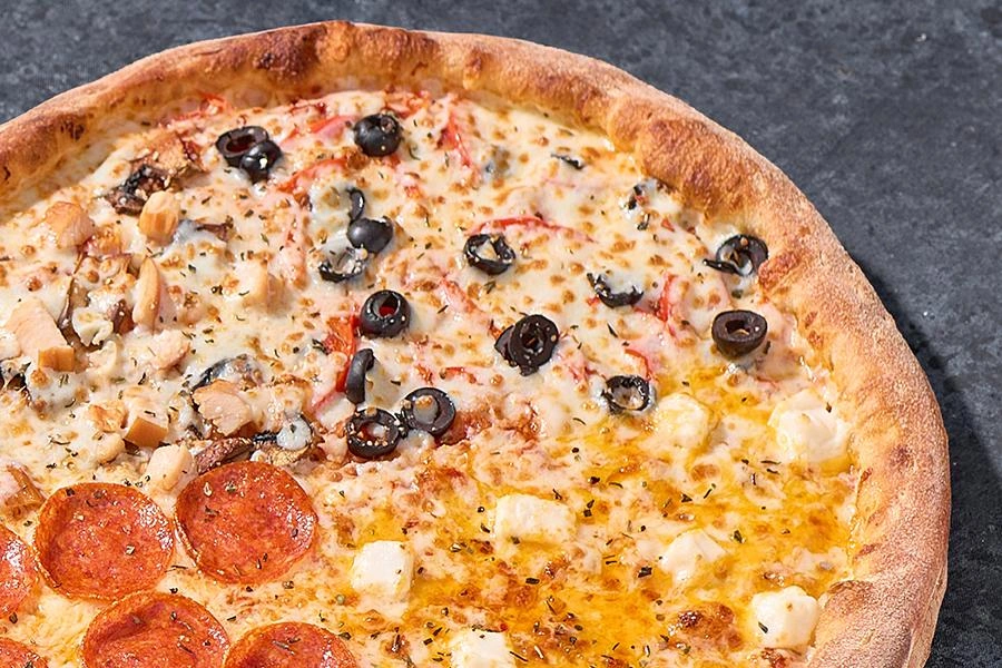 Заказать Пицца — Фантастическая четвёрка с бесплатной доставкой в Рязань