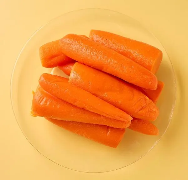 Морковь вареная очищенная целая