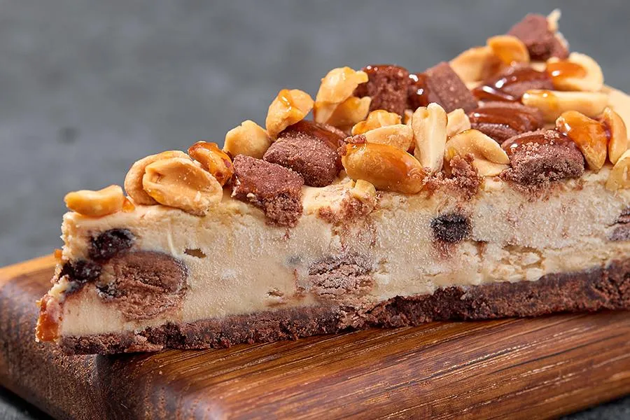 Чизкейк Карамельный с арахисом