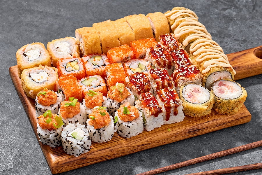 Сет из 4 роллов и Калифорнии с креветкой