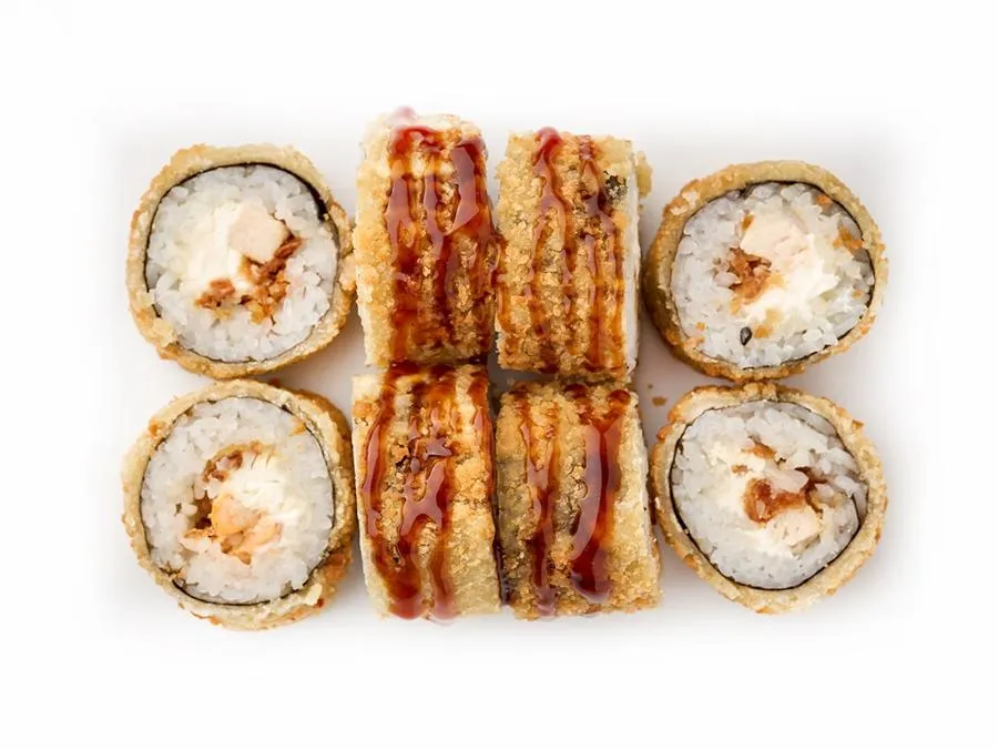 Горячий ролл с курицей
