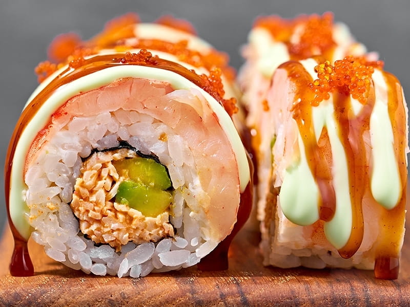 В креветке с крабом и сладким васаби