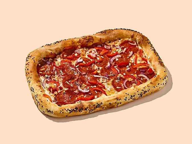 Неаполитанская пепперони и жгучий мёд